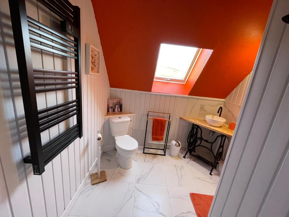 Belle Chambre Double Orange Tout Bonnement Bien Bed and Breakfast Putot-en-Auge Exterior foto