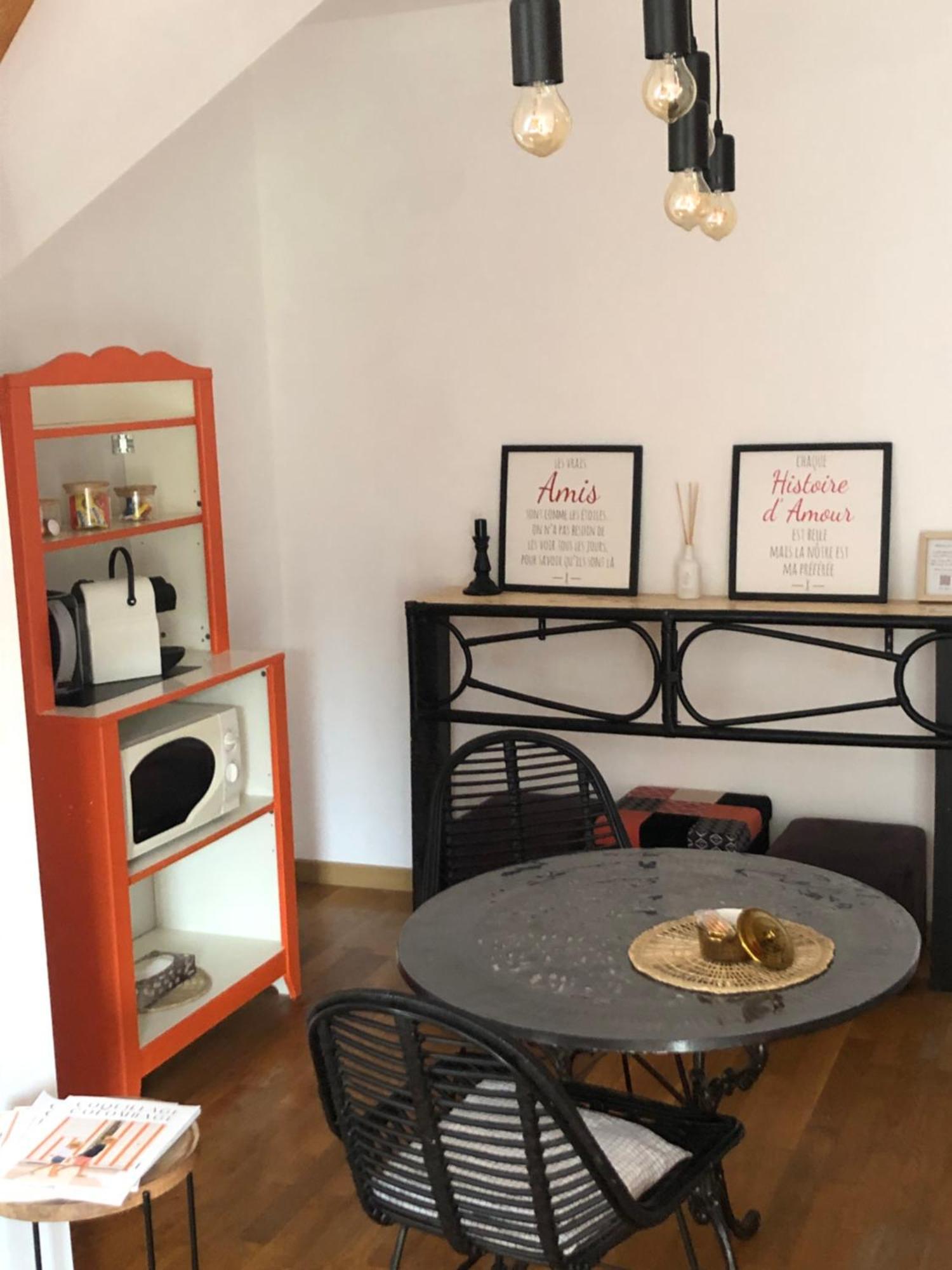 Belle Chambre Double Orange Tout Bonnement Bien Bed and Breakfast Putot-en-Auge Exterior foto